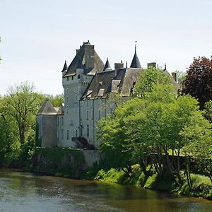 Chateau De La Tour En Brenne Bed and Breakfast Rivarennes  Exterior photo