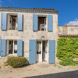 Isatis Villa Mortagne-sur-Gironde Exterior photo
