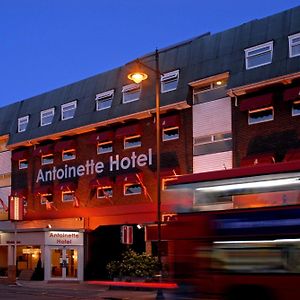 Antoinette Hotel Wimbledon Londra Exterior photo