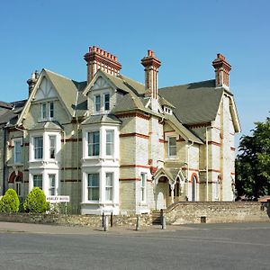 Ashley Hotel Cambridge  Exterior photo