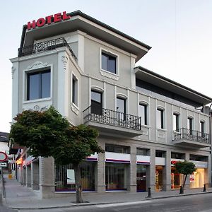 Executive Rooms And Suites Play Veliko Tărnovo Exterior photo