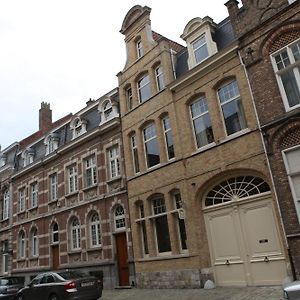 Hotel La Porte Cochère Ypres Exterior photo