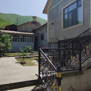 Ilham Mustafa Houses Şǝki Exterior photo