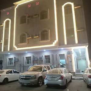 Appartamento Shkk Almajd Llshkk Almkhdoma Al Khobar Exterior photo