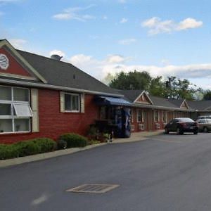 Boulevard Inn Amherst Exterior photo