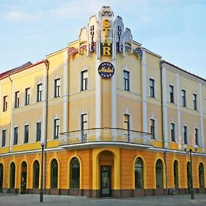 Hotel Star Mukačevo Exterior photo