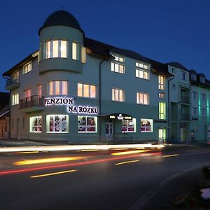 Hotel Penzion Na Rozku Sliač Exterior photo