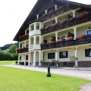 Haus Rosenauer Zimmer & Ferienwohnungen Nussdorf am Attersee Exterior photo