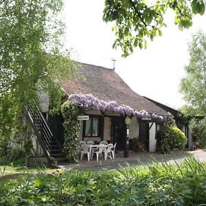 La Maréchalerie Bed and Breakfast Monthodon Exterior photo