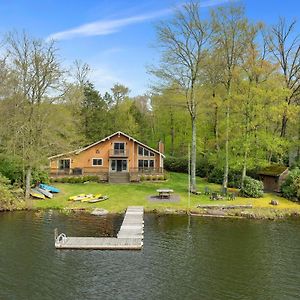 Lakefront Escape - Family Friendly Kayaks Villa Lake Ariel Exterior photo