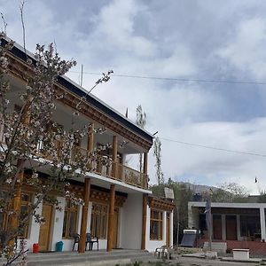 Ladakh Ecotel Farmstay Charāsa Exterior photo