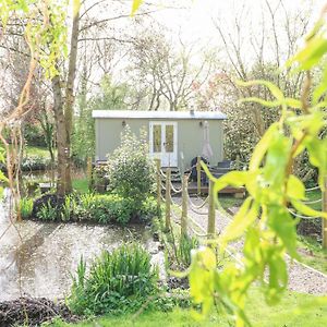 Damsel Shepherds Hut Villa Badwell Ash Exterior photo