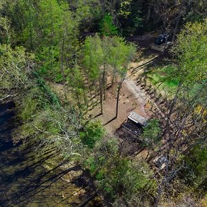 Appartamento Riverside Tiny Cabin W Hot Tub, Fire Pit, & Kayaks Rileyville Exterior photo