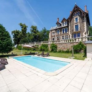 Manoir Des Reves Sauvages Bed and Breakfast Parentignat Exterior photo