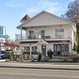 Kettle Valley Beach Resort Penticton Exterior photo