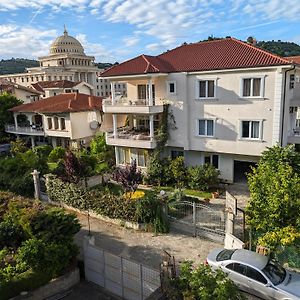 Villa With Garden & Balcony Berat Exterior photo