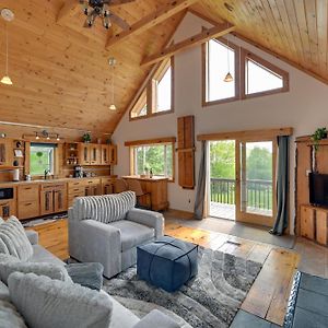 Scenic Catskills Cabin Rental With Hot Tub And Views! Stamford Exterior photo