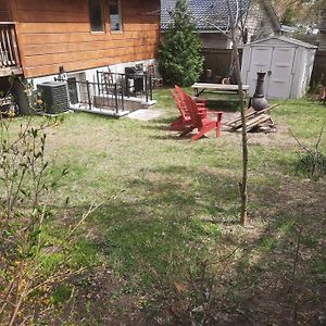 Cottage By The Beach Wasaga Beach Exterior photo