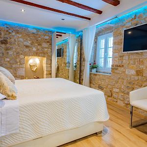 Apartments & Rooms Trogir Stars Free Parking Exterior photo