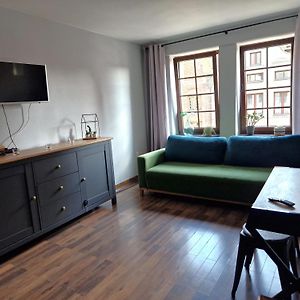 Appartamento Oficyna Form - Apartament Dwupoziomowy Elblag Exterior photo