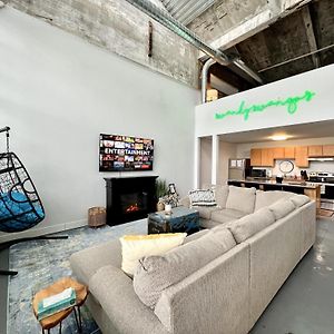 Appartamento Swanky Loft At Historic Peters Cartridge Factory Maineville Exterior photo