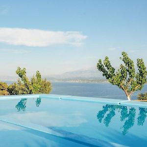 Villa Akrolithos With Private Pool La Canea Exterior photo
