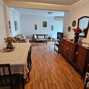 Beautiful Apartment In Center Of Nicosia With Views Exterior photo