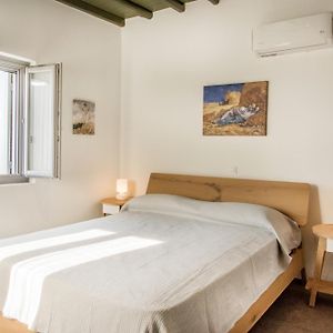 Tinos Pigeon House By Tinoshost Aparthotel Tzados Room photo