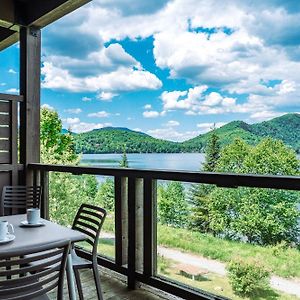 Suite Overlooking The Lake & Mountains With Resort Lac-Superieur Exterior photo