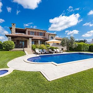 Villa Del Flora With Salt Water Pool & Sea View Near Fazana Galižana Exterior photo