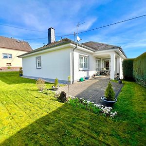 Ferienhaus Daddy Bernd Villa Niederstadtfeld Exterior photo