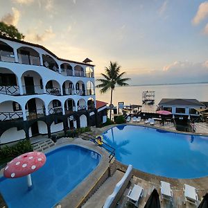 Hotel Mi Paraiso Rio Dulce Castillo de San Felipe Exterior photo