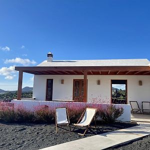 Embeleso Villa Yaiza  Exterior photo