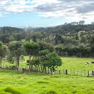 Hotel Perfect Farm Auckland Exterior photo