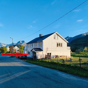 Appartamento Leilighet Pa Kvalvika & Ryten Hovdan Exterior photo