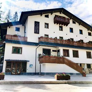 Hotel I Pionieri Abetone Exterior photo