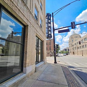 Appartamento Cozy Studio At The Historic Inman Champaign Exterior photo