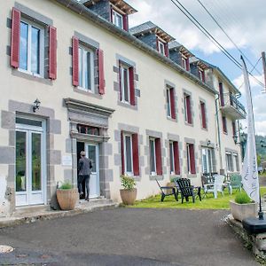 Hotel Au Coeur Du Volcantal Laveissière Exterior photo