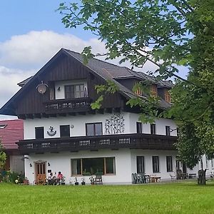 Gaestehaus Moorbad Gmoes Affittacamere Laakirchen Exterior photo