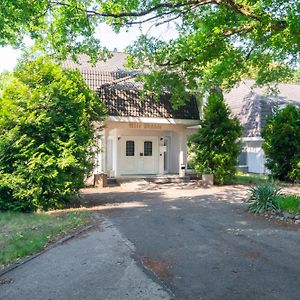 Waldhotel Schoeneiche -Self Check-In- Exterior photo