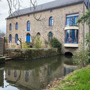 Appartamento Le Moulin De Meral Montsûrs Exterior photo