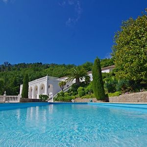 Hotel Chambre Luxueuse Au Calme Avec Vue Panoramique Sur La Baie De Cannes Et L Esterel Immense Piscine Fréjus Exterior photo