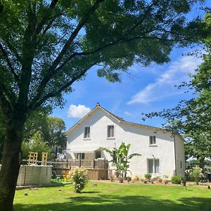 Autour Des Vignes Bed and Breakfast Herry Exterior photo