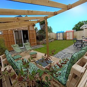 Dans Une Maison Familiale Avec Jardin A 800M De La Plage Villa Bréville-sur-Mer Exterior photo