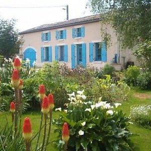 Maison D'Hotes La Chabanaise - Marais Poitevin Bed and Breakfast Cramchaban Exterior photo