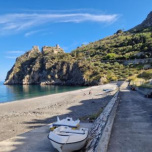 Appartamento Casa vacanze STEVIA Santa Margherita-Sant'Alessio Siculo Exterior photo