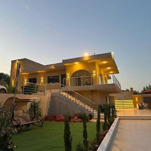 Appartamento Evergreen Chalet Al-Salṭ Exterior photo