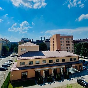 Hotel Piramida Marburgo Exterior photo