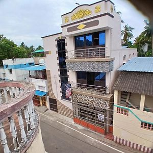 Appartamento Marudha Temple View Thiruvidaimaruthur Thiruvidaimarudur Exterior photo