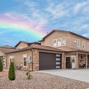 Appartamento New! Sunrise Mesa- Modern W- Balcony Fenced Yard Grand Junction Exterior photo